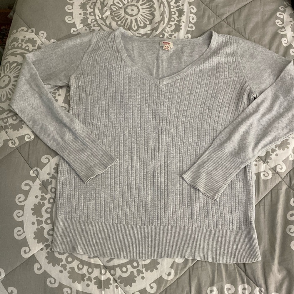 Mossimo Sweater Size XL